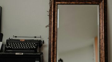 How to Pack a Mirror for Moving: Step-by-Step Guide