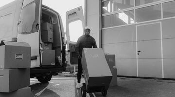 8 Red Flags When Hiring Movers