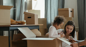 10 Items to Be Put into Your Moving Kit