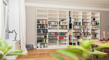How to Pack a Bookcase for Moving: Step-by-Step Guide